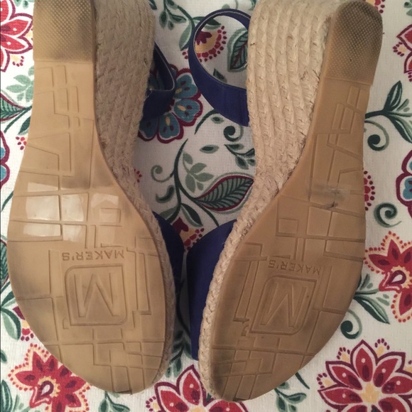 SOLD-Very Cute Open Toes Wedge🎉 - Picture 3 of 5